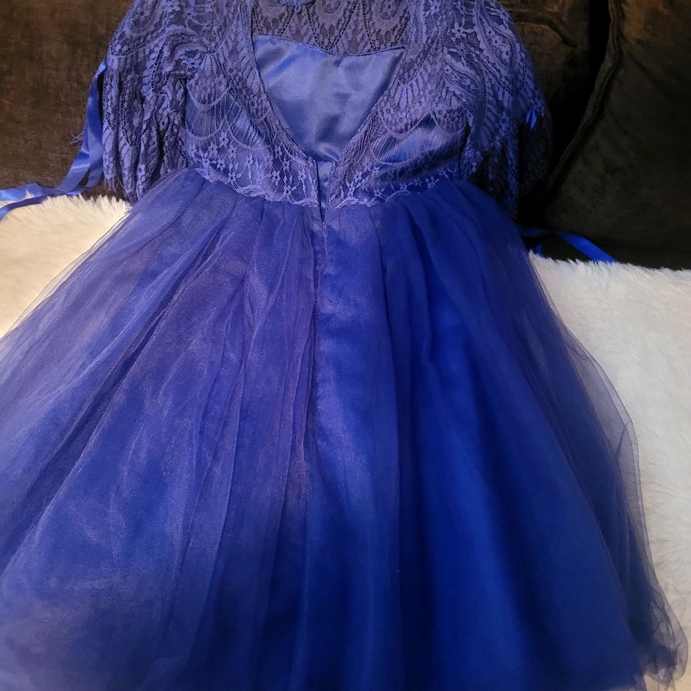 Beautiful girls dress worn once